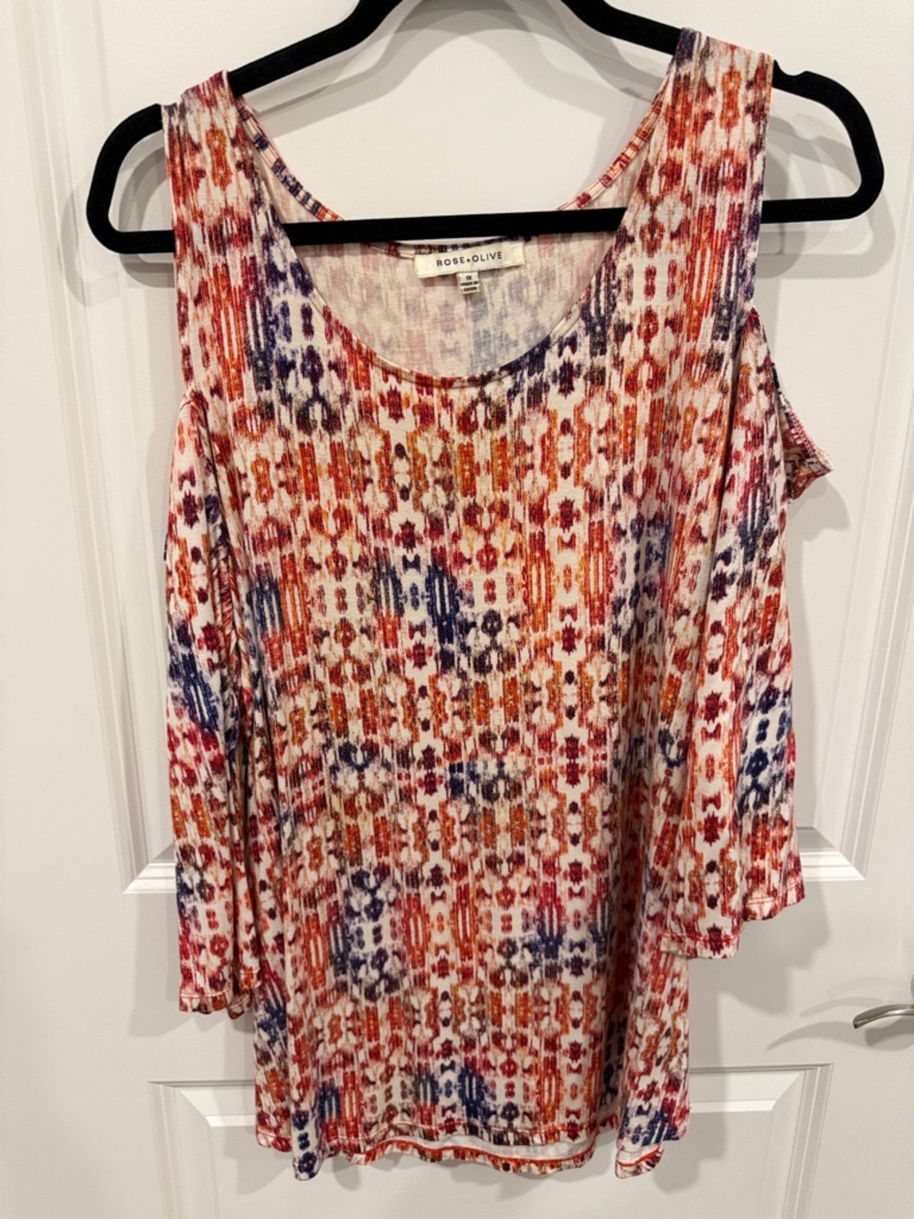 Rose & Olive Multicolor Cold-Shoulder Knit Top — Red, Orange, Blue Pattern